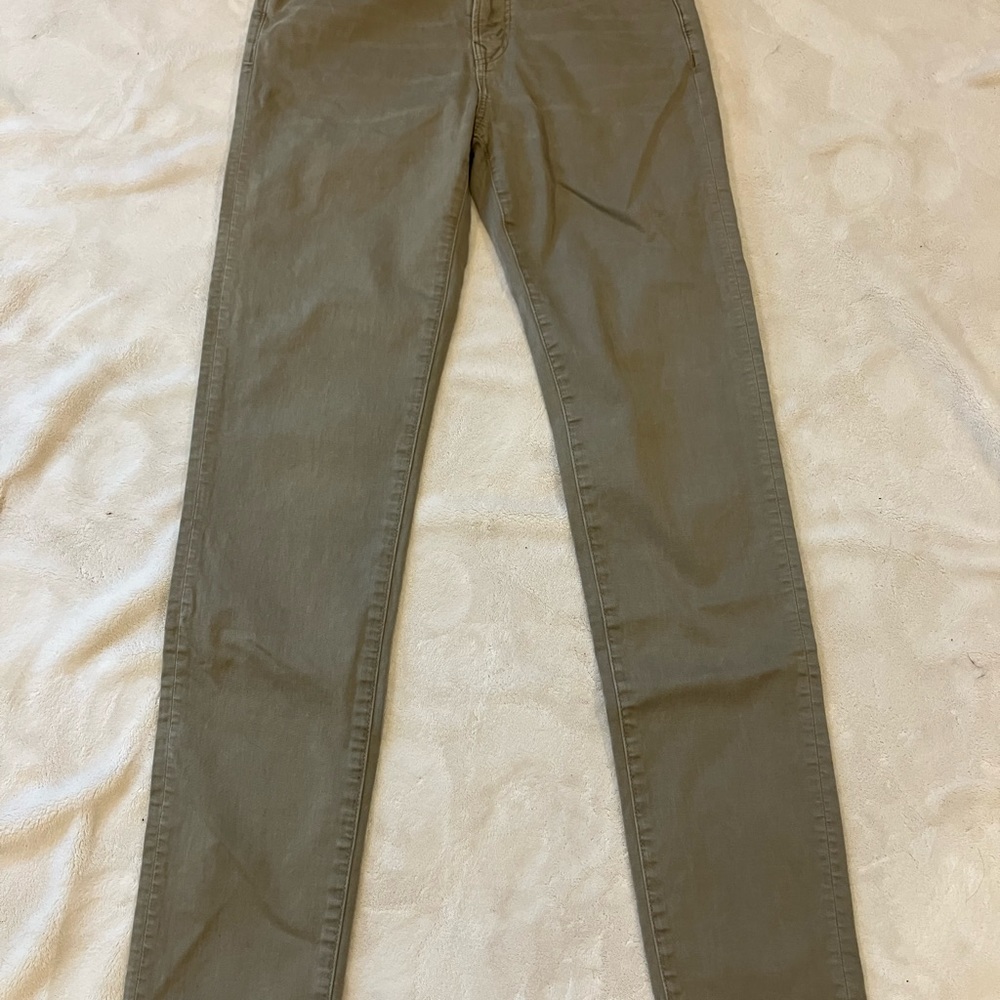 “Slim Flex” Size 30|36 Men’s American Eagle Sand Khakis. Gently worn.